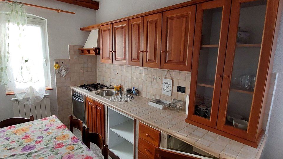 Great opportunity! House with apartments, just 40 meters from the sea with a beautiful sea view!
