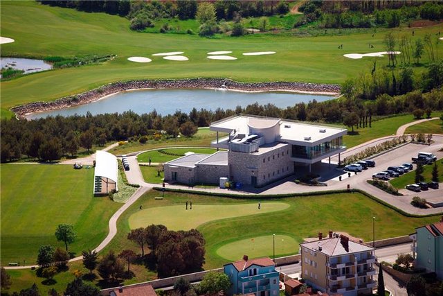 Ekskluzivna ponudba vrhunskih apartmajev v Skiperju in golf resortu!