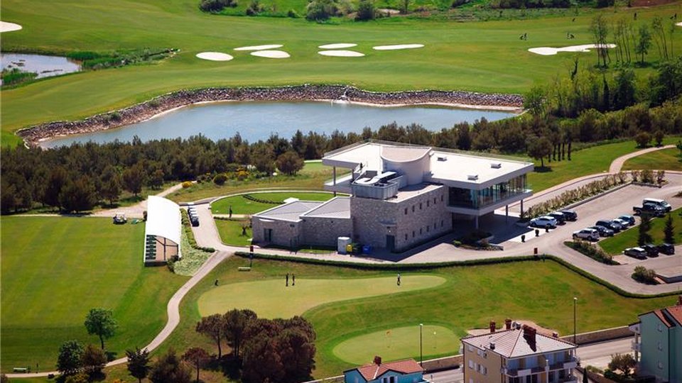 Ekskluzivna ponudba vrhunskih apartmajev v Skiperju in golf resortu!